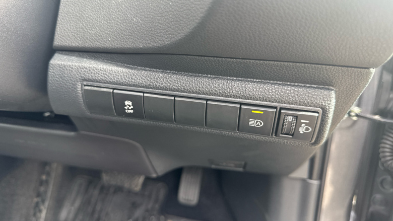 Toyota Corolla Petrol 1.8 VVT-i Hybrid Commercial Auto